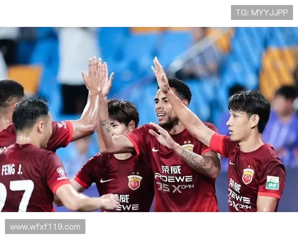 足协杯16强对阵揭晓豪门相遇黑马来袭悬念十足谁能笑到最后